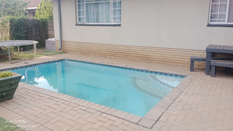 4 Bedroom Property for Sale in Vaalpark Free State